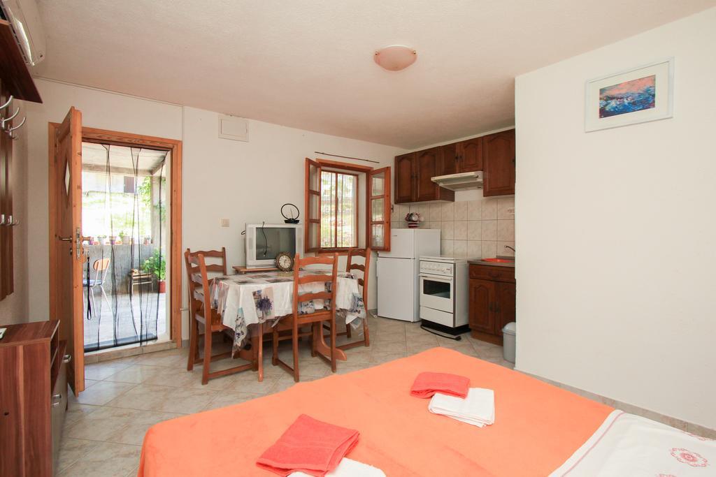 Robinson Braco Apartment Bogomolje Exterior foto
